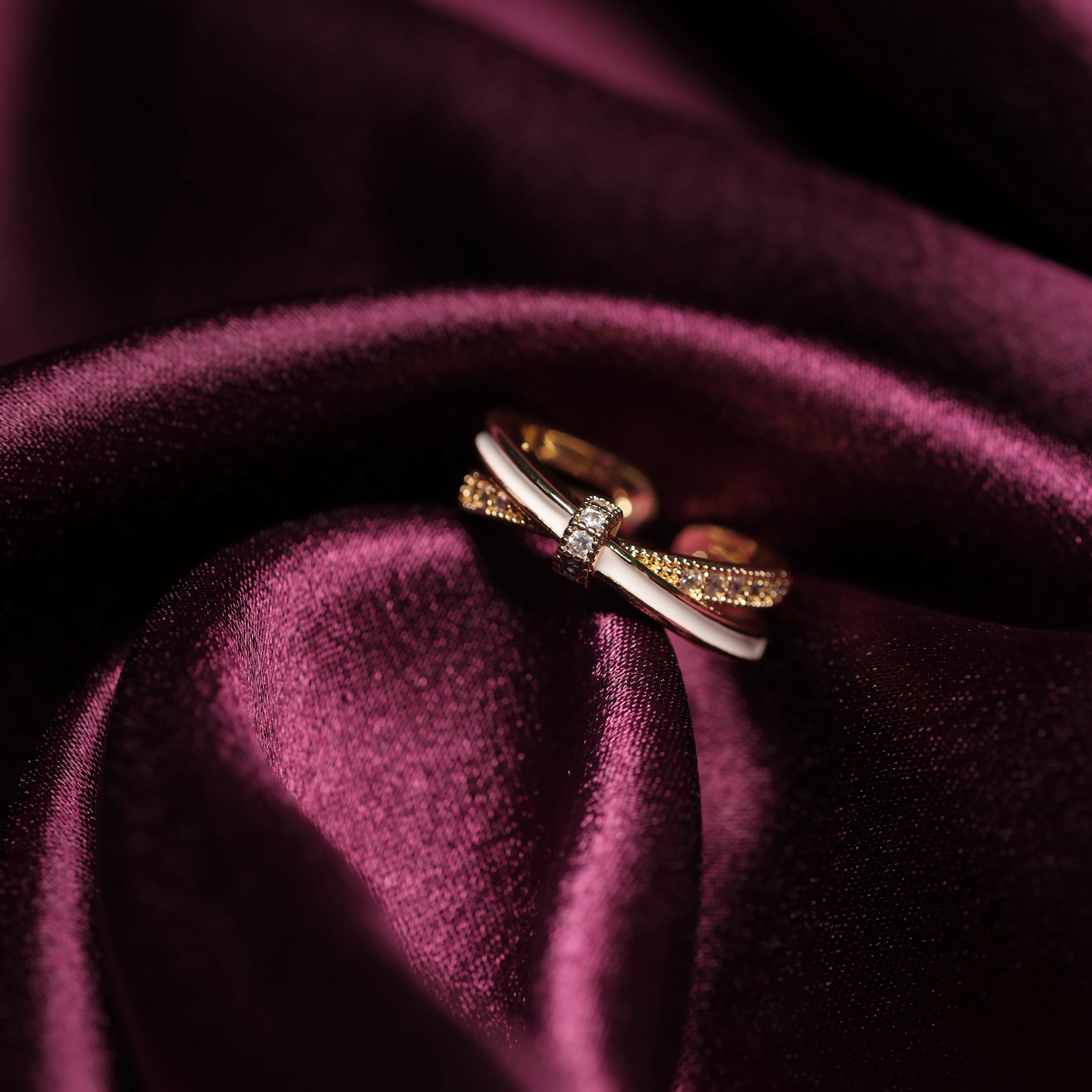 Soft Knot Ring