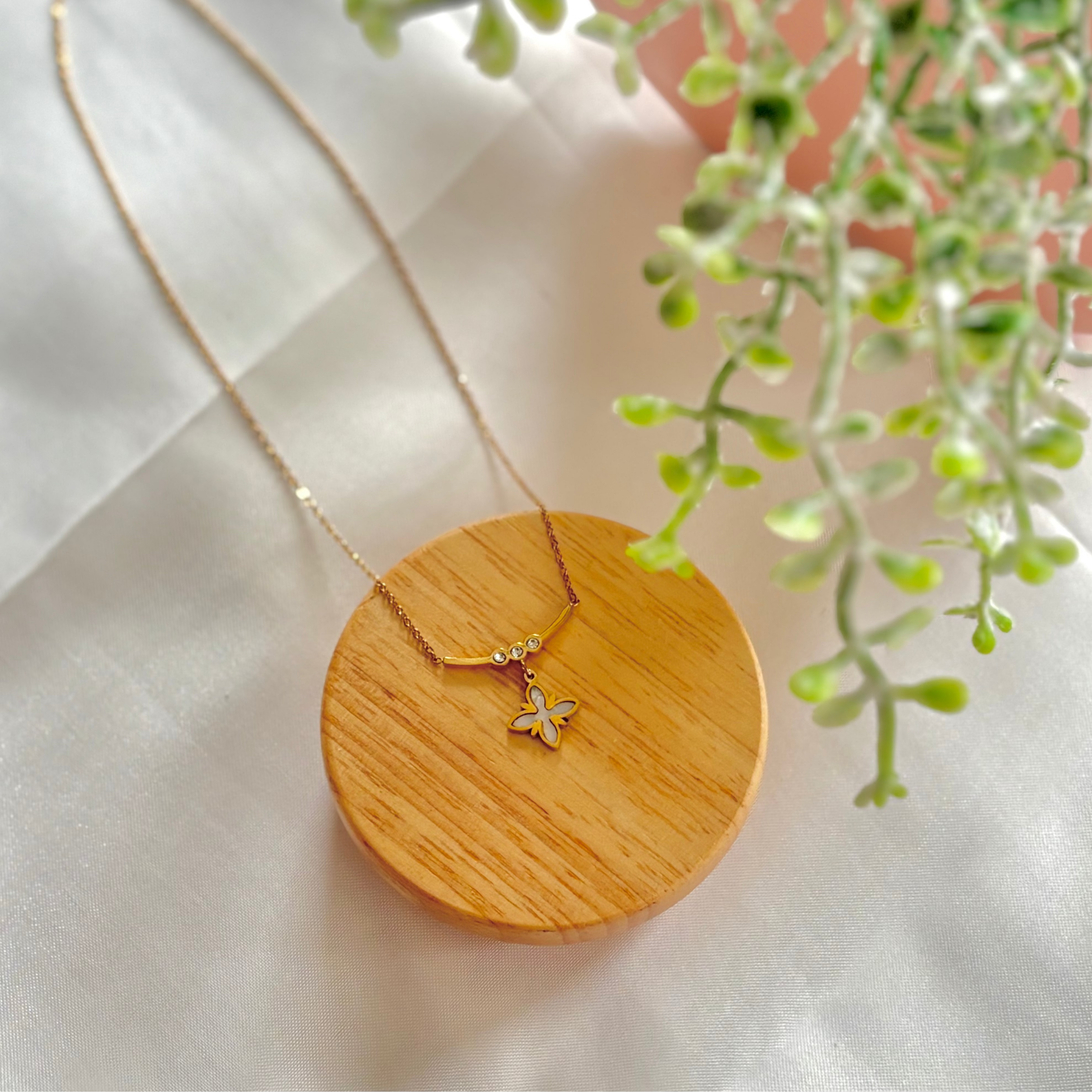 Golden Clover Necklace