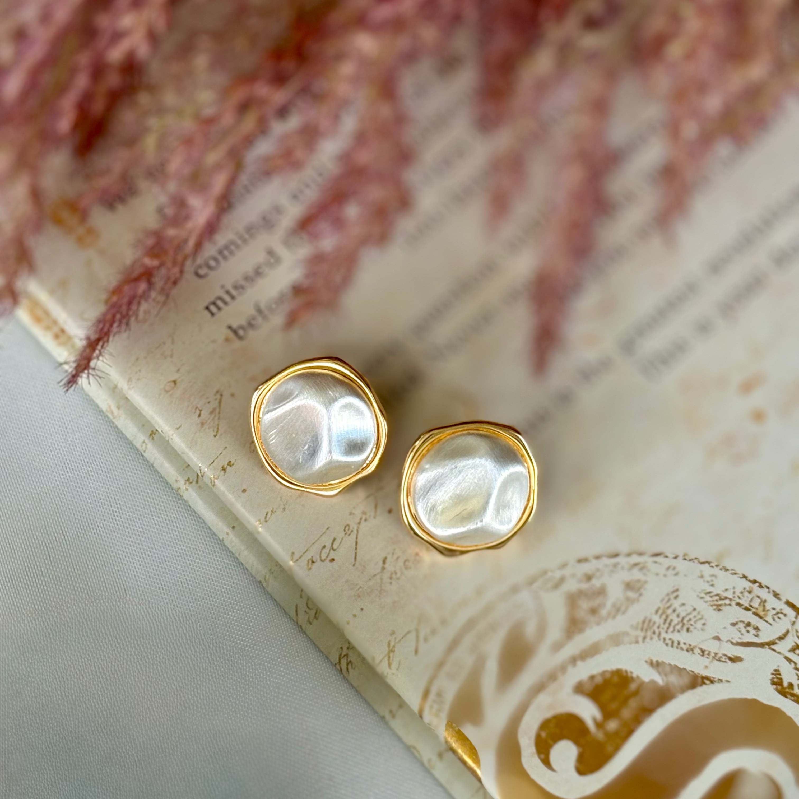Round Halo Pearl Earrings